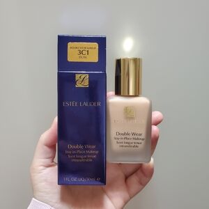 Estee Lauder Double Wear Foundation 3C1